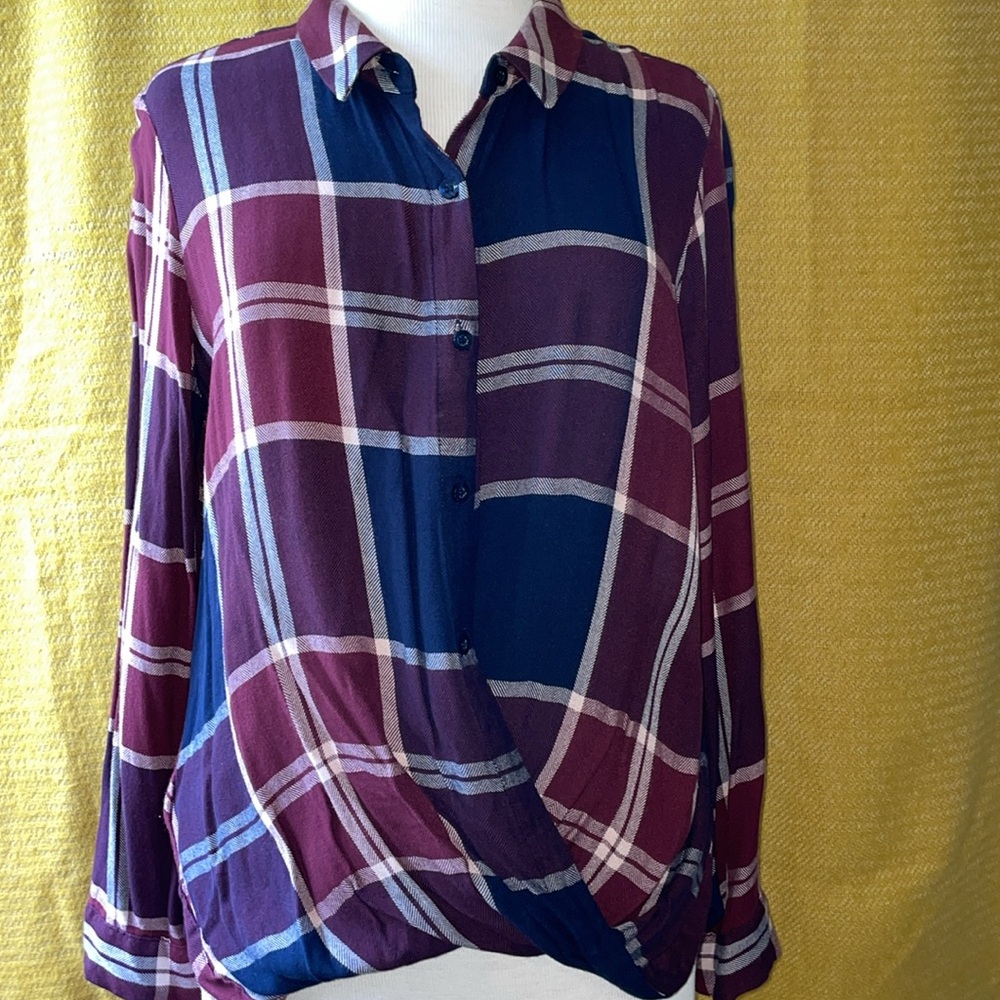 BCBGeneration soft blue & burgundy flannel